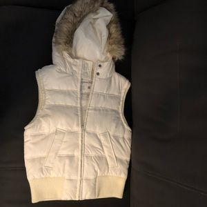 Puffer vest with furry hood
